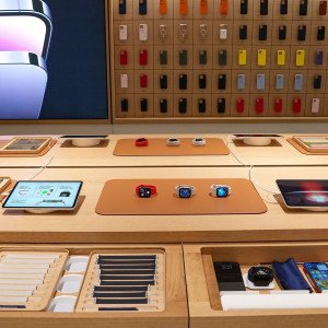 iPhone 13 mini, iPhone SE to MacBook Pro, Apple killed off these 5 gadgets in 2023