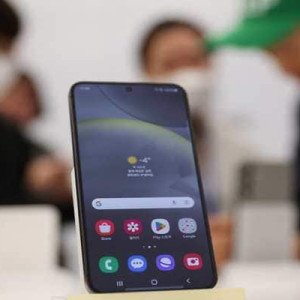 Budget 2024: Govt Cuts Import Duty For Parts Used in Mobile Phones To 10 Percent